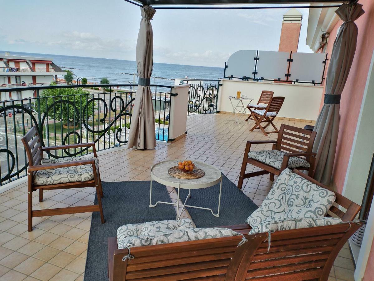 Penthouse On The Adriatic Sea Apartman Martinsicuro Kültér fotó